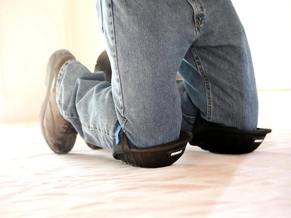 Kobalt Gel pro flooring knee pads Non-Marring Knee Pads 4 Kobalt Gel pro flooring knee pads Non-Marring Knee Pads - Image 3