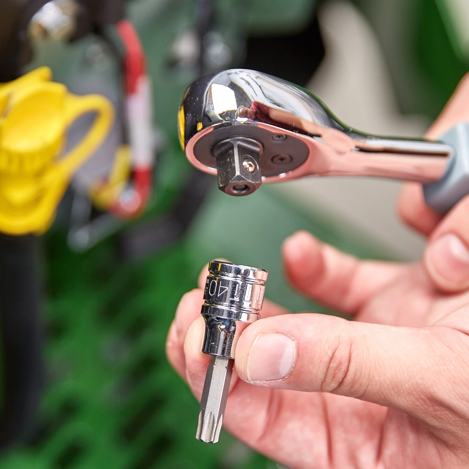 Kobalt Driver Sockets & Sets 3/8-in Drive T40 Torx Bit Tamper-Proof Driver Socket 6 Kobalt Driver Sockets & Sets 3/8-in Drive T40 Torx Bit Tamper-Proof Driver Socket - Image 4