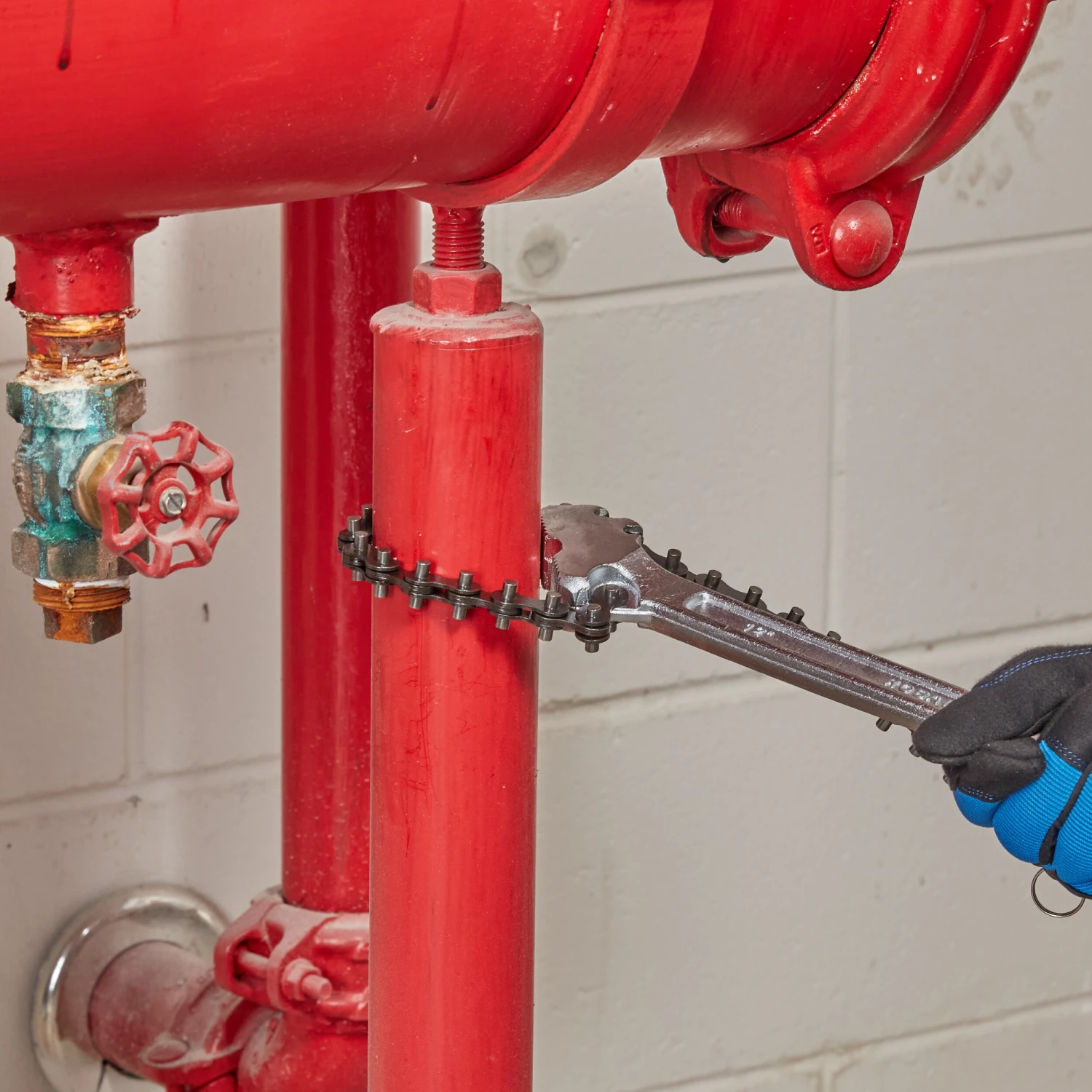 Kobalt Plumbing Wrenches & Specialty Tools 2-in Chain Wrench 6 Kobalt Plumbing Wrenches & Specialty Tools 2-in Chain Wrench - Image 4