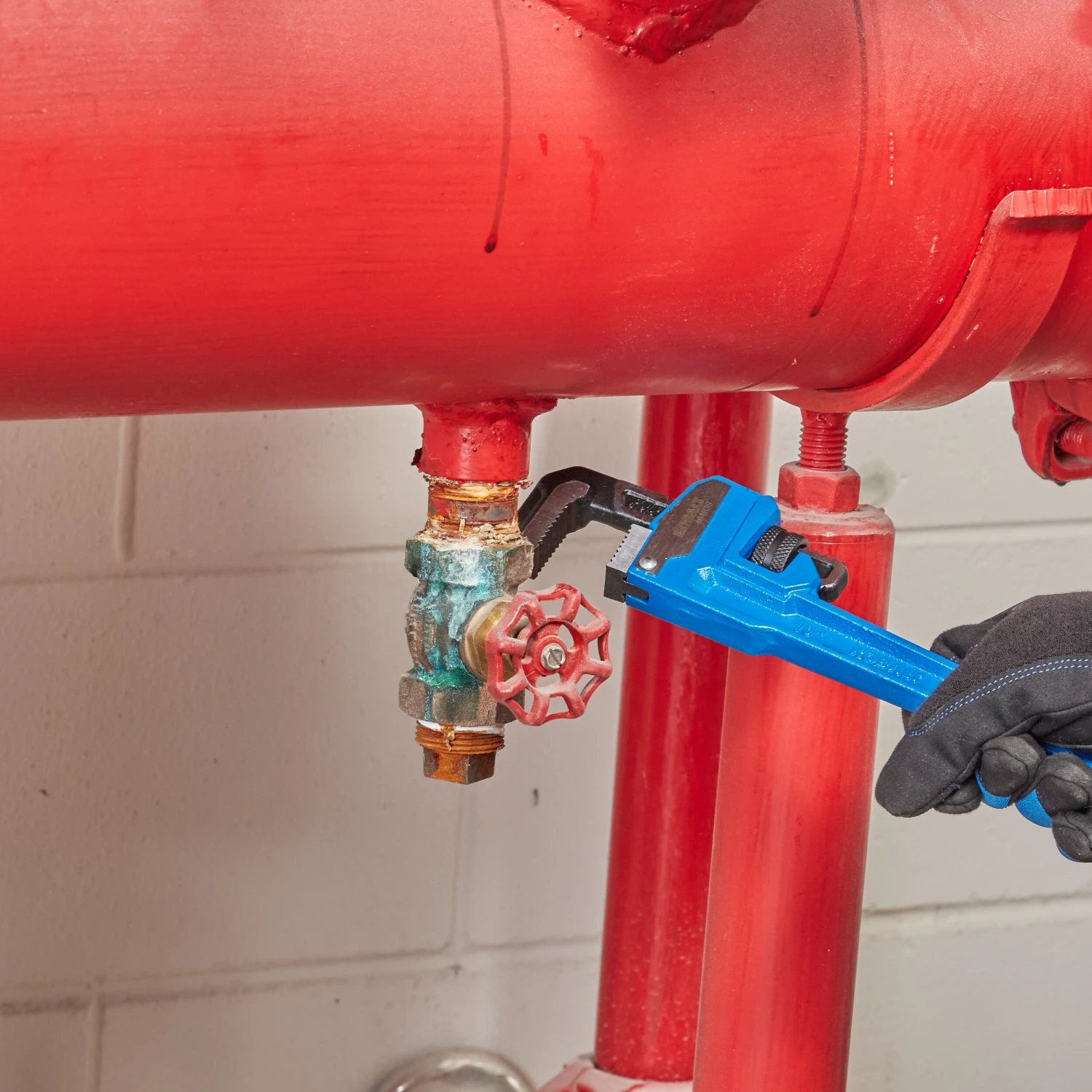 Kobalt Pipe Wrenches 10-in Cast Iron Pipe Wrench 7 Kobalt Pipe Wrenches 10-in Cast Iron Pipe Wrench - Image 5