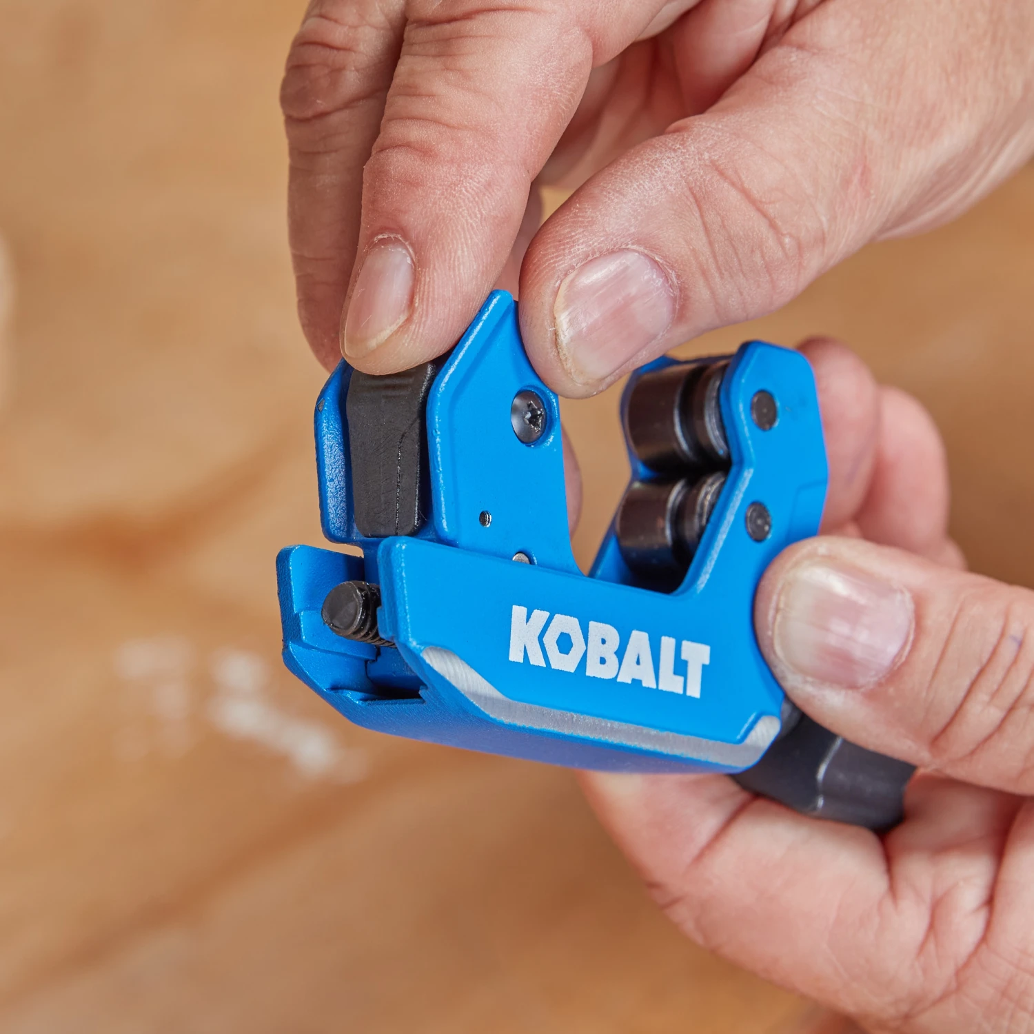 Kobalt Pipe Cutters 1-1/8-in Copper Tube Cutter 6 Kobalt Pipe Cutters 1-1/8-in Copper Tube Cutter - Image 4