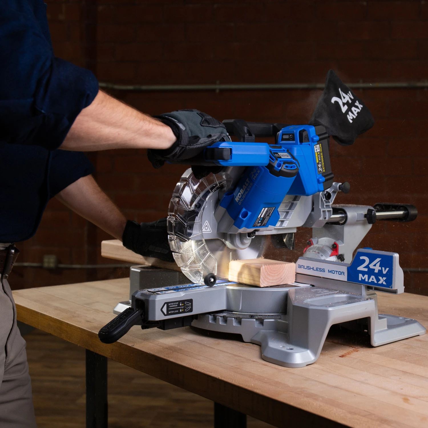 Kobalt Miter Saws 24-Volt 7-1/4-In Miter Saw - Bare Tool 11 Kobalt Miter Saws 24-Volt 7-1/4-In Miter Saw - Bare Tool - Image 9