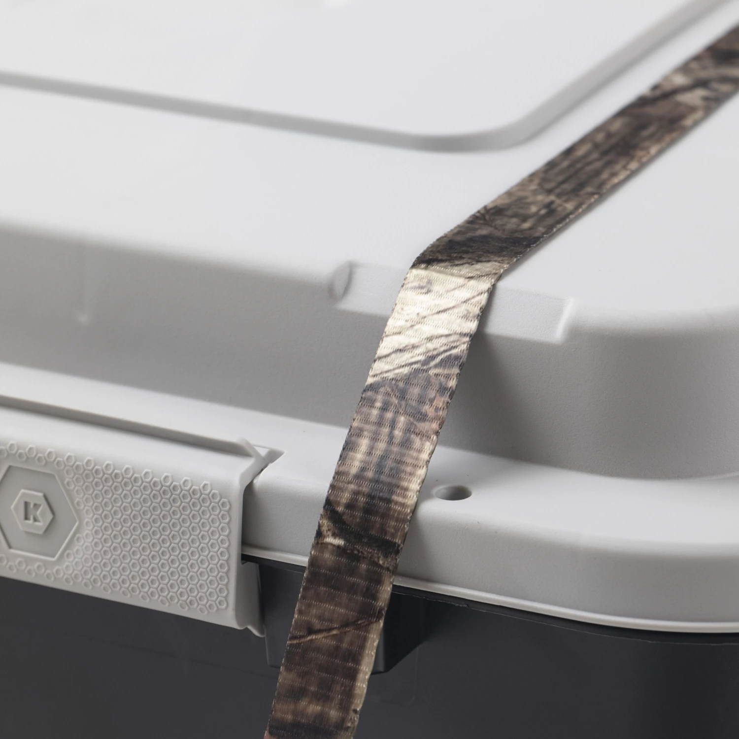 Kobalt Plastic Storage Totes Kobalt Weatherproof Sportsman Trunk 7 Kobalt Plastic Storage Totes Kobalt Weatherproof Sportsman Trunk - Image 5