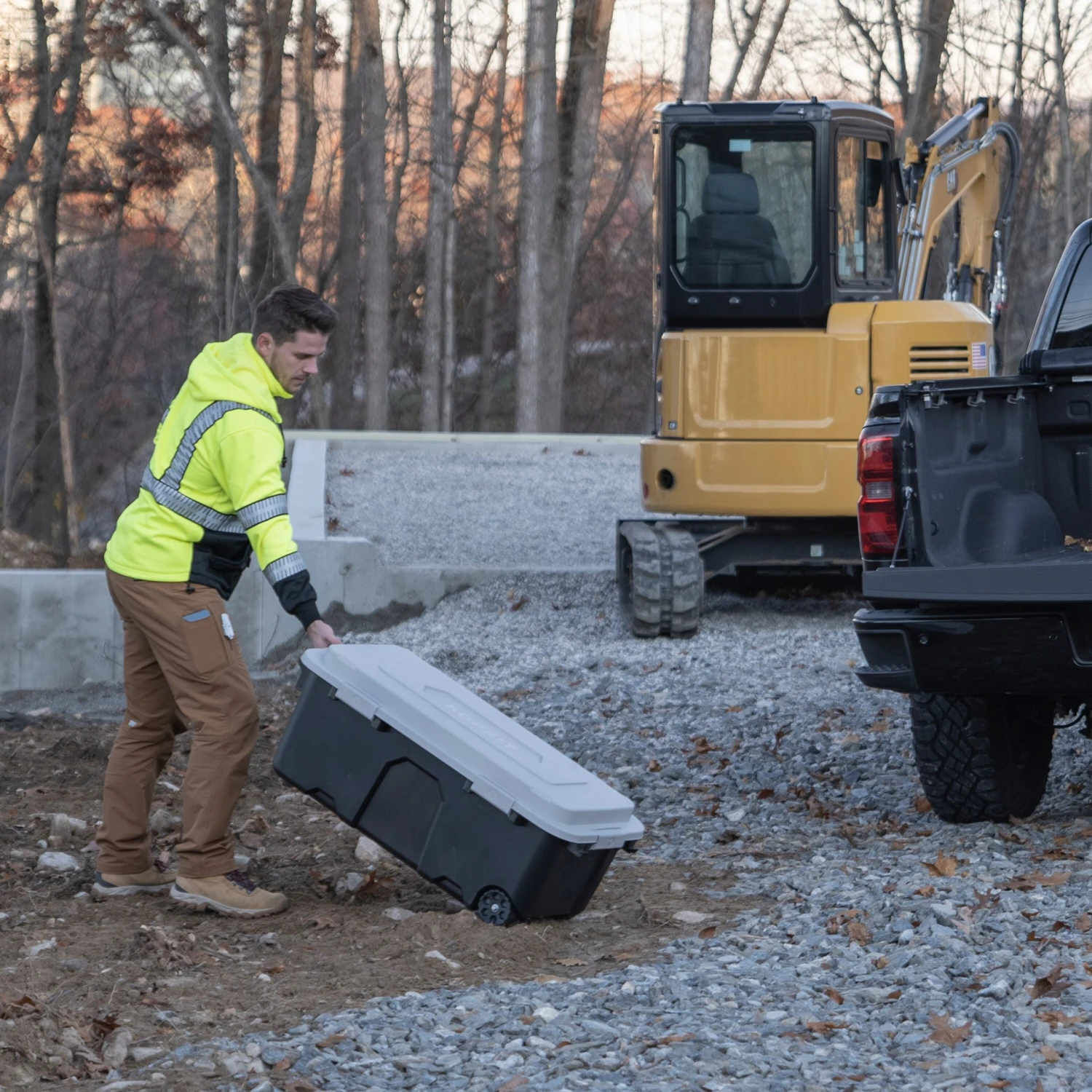 Kobalt Plastic Storage Totes Kobalt Weatherproof Sportsman Trunk 16 Kobalt Plastic Storage Totes Kobalt Weatherproof Sportsman Trunk - Image 14