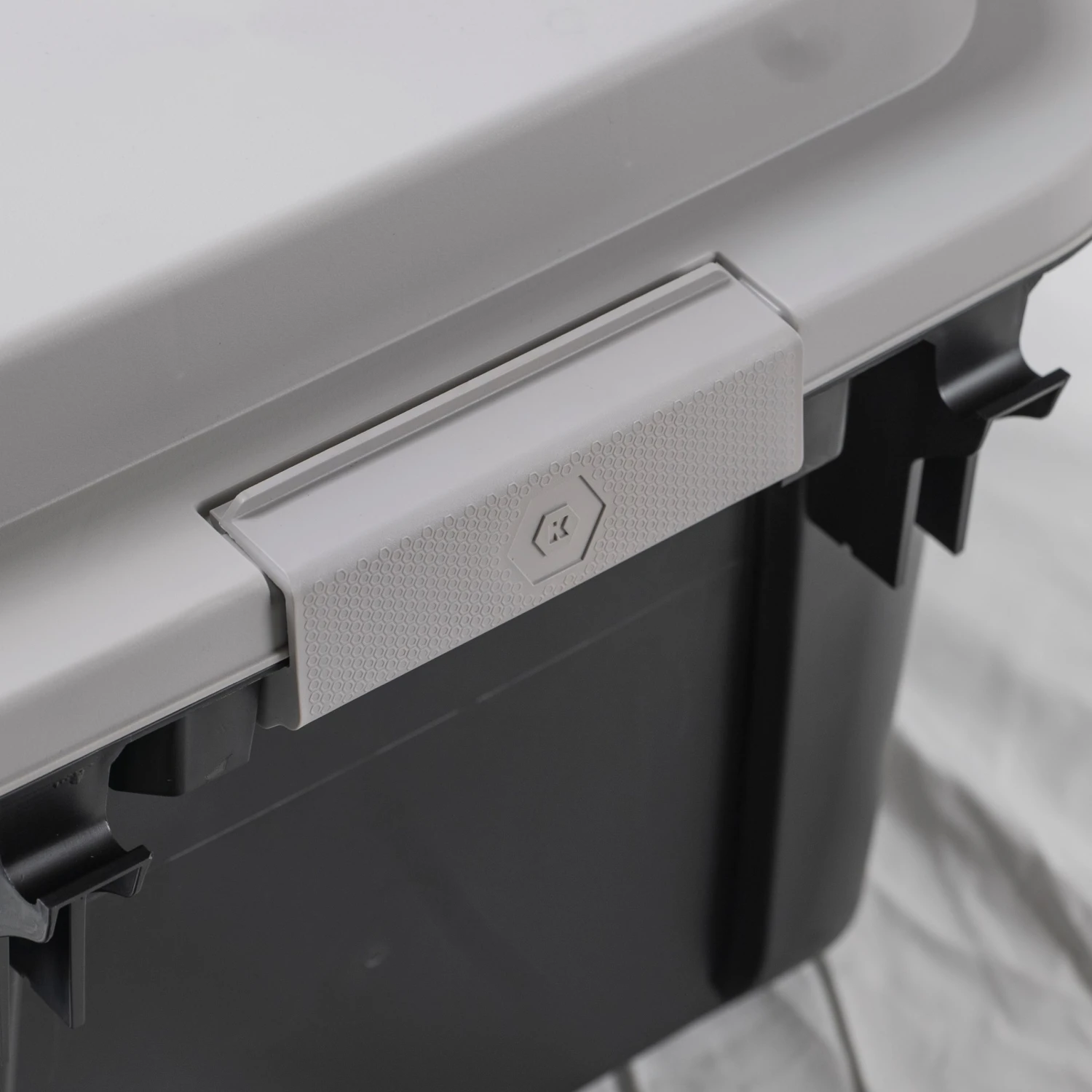 Kobalt Plastic Storage Totes Kobalt Weatherproof Sportsman Trunk 13 Kobalt Plastic Storage Totes Kobalt Weatherproof Sportsman Trunk - Image 11